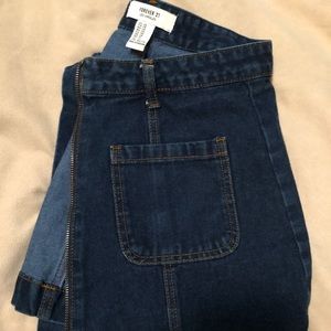 Denim skirt!